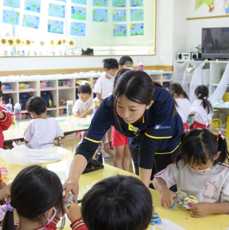 真砂幼稚園は認定こども園なので保育士資格を持った職員もいます